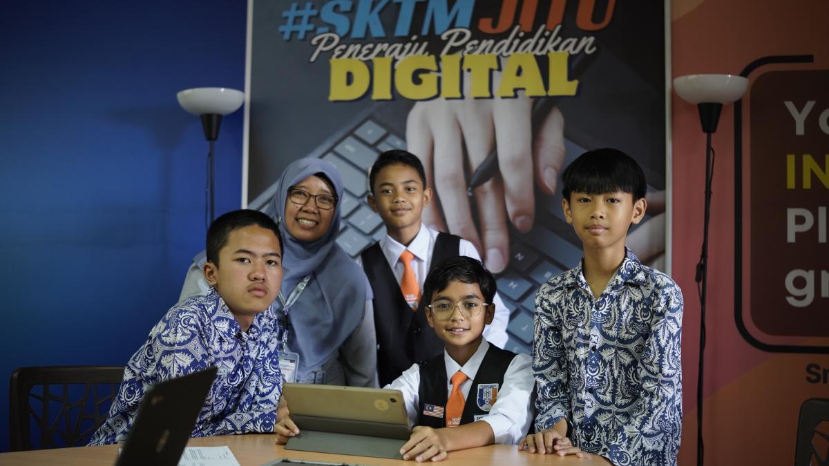 Sekolah di Kab. Bandung: Lakukan Studi Banding ke Sekolah di Malaysia hingga Eksplorasi Edukatif di Singapura   